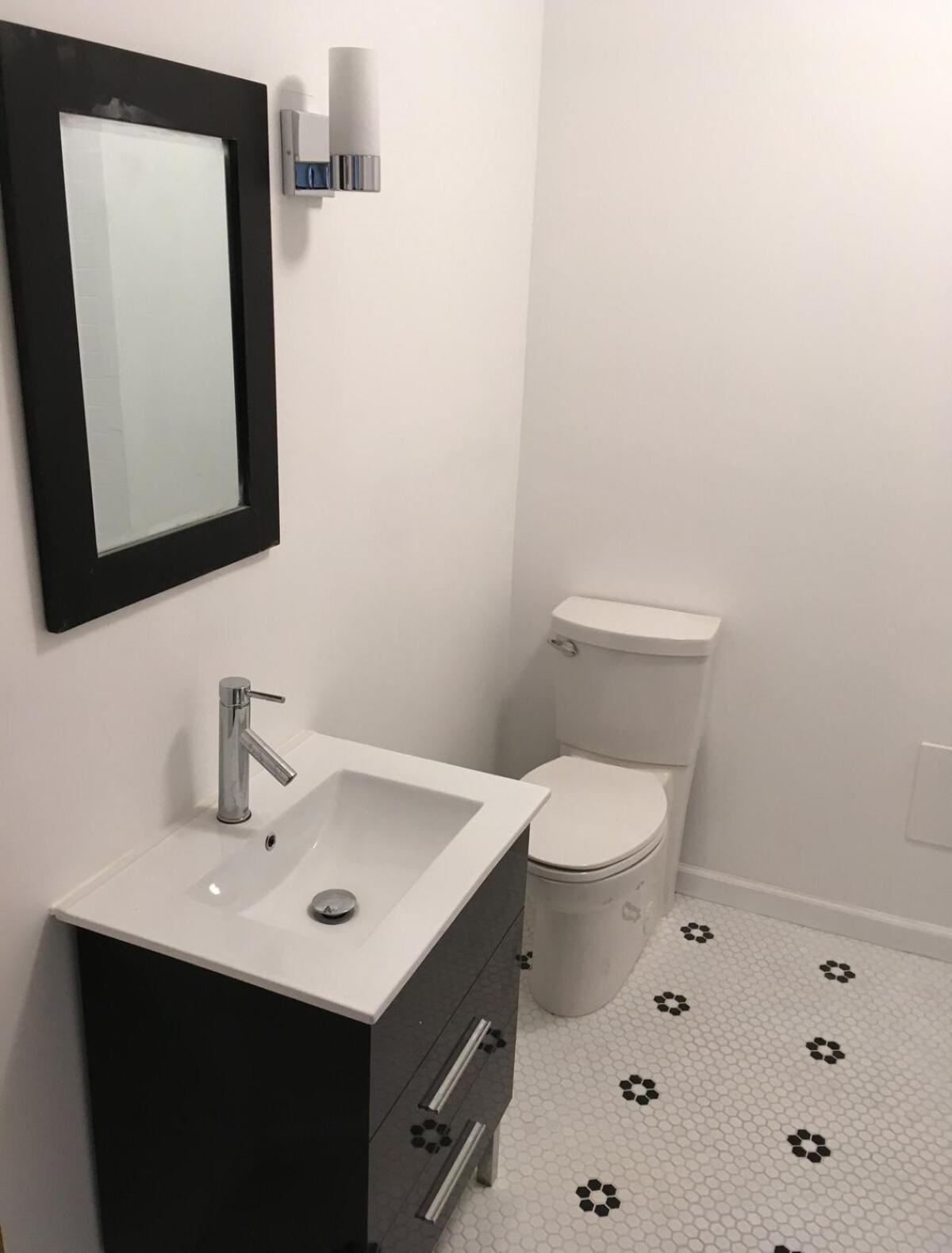 Apartment Serene Brooklyn Escape Near Cafes & Park, Sleeps 5 New York