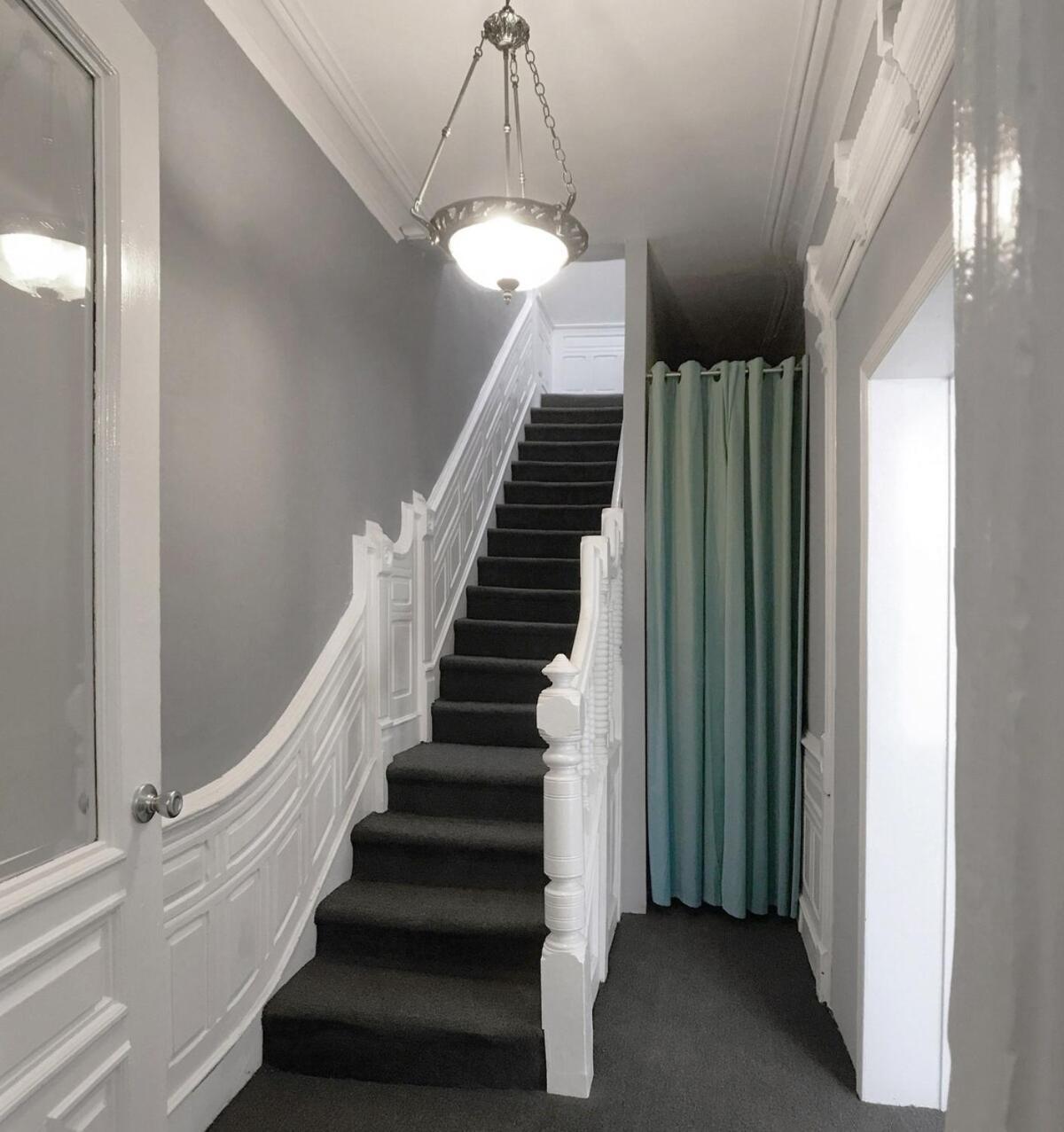 Apartment Serene Brooklyn Escape Near Cafes & Park, Sleeps 5