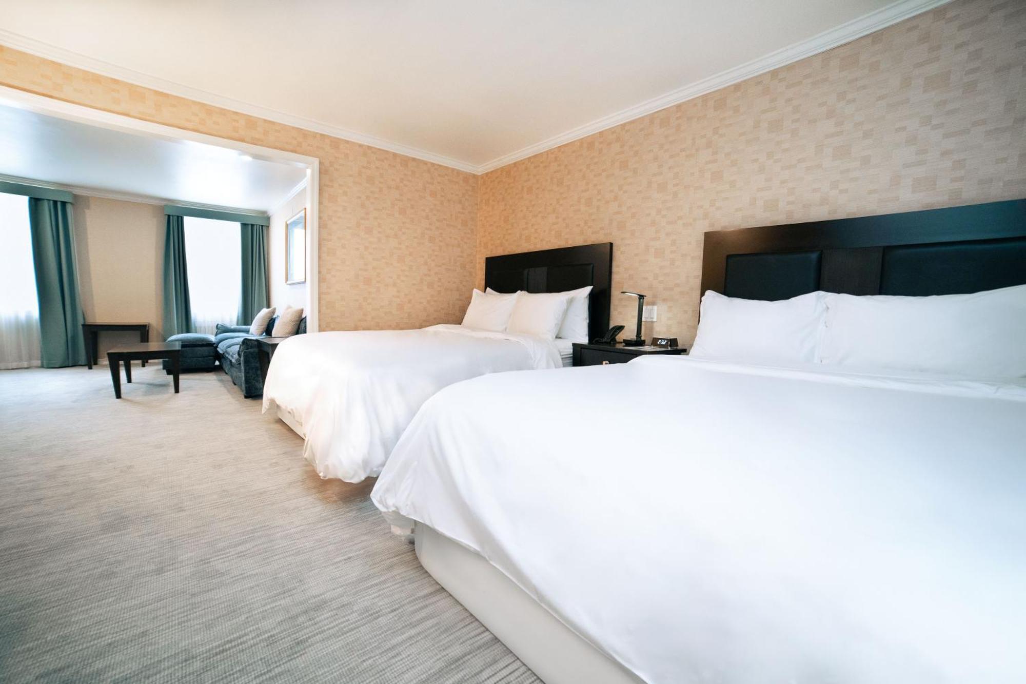 Hotel Stanford Nyc 3*