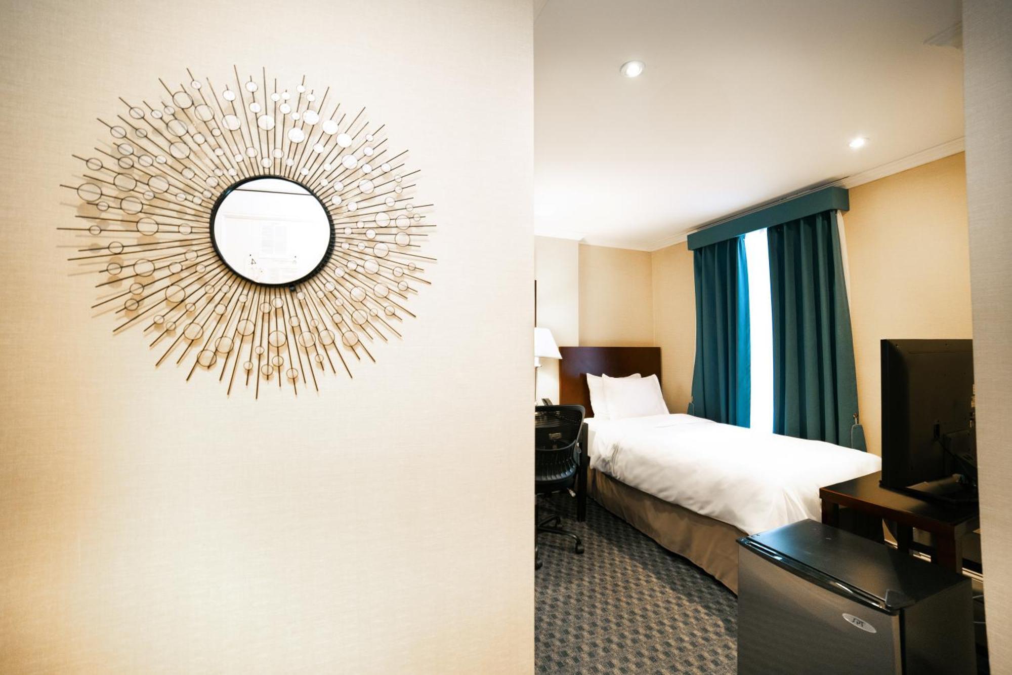 Hotel Stanford Nyc 3*