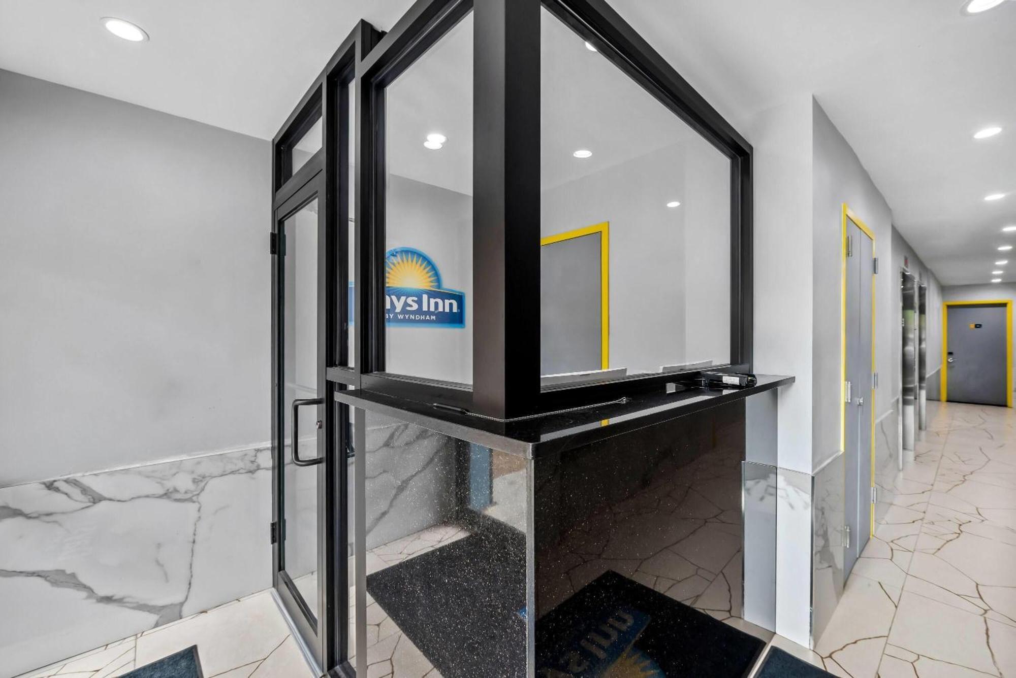 Days By Wyndham Chinatown New York