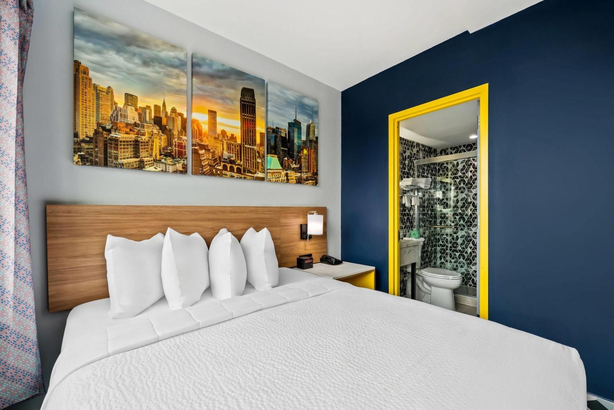 Days By Wyndham Chinatown Hotel 3*