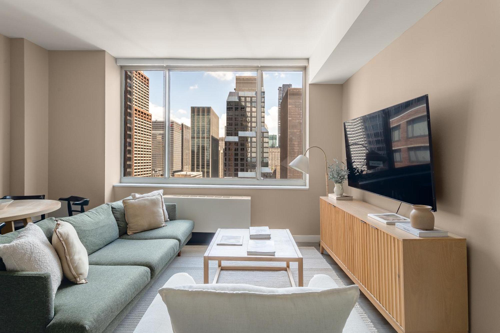 Apartment Chic Nyc Steps From Times Square With 2 Bedroom New York