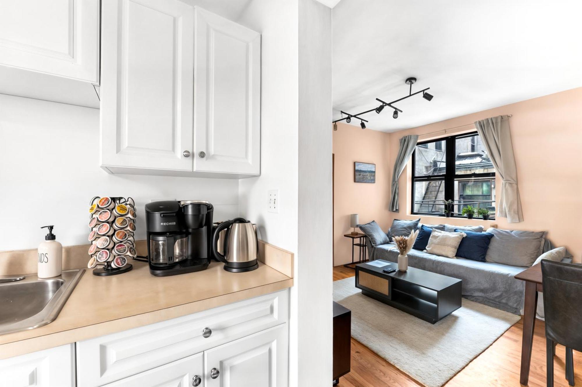 Stylish 2 Bedroom In Chelsea *