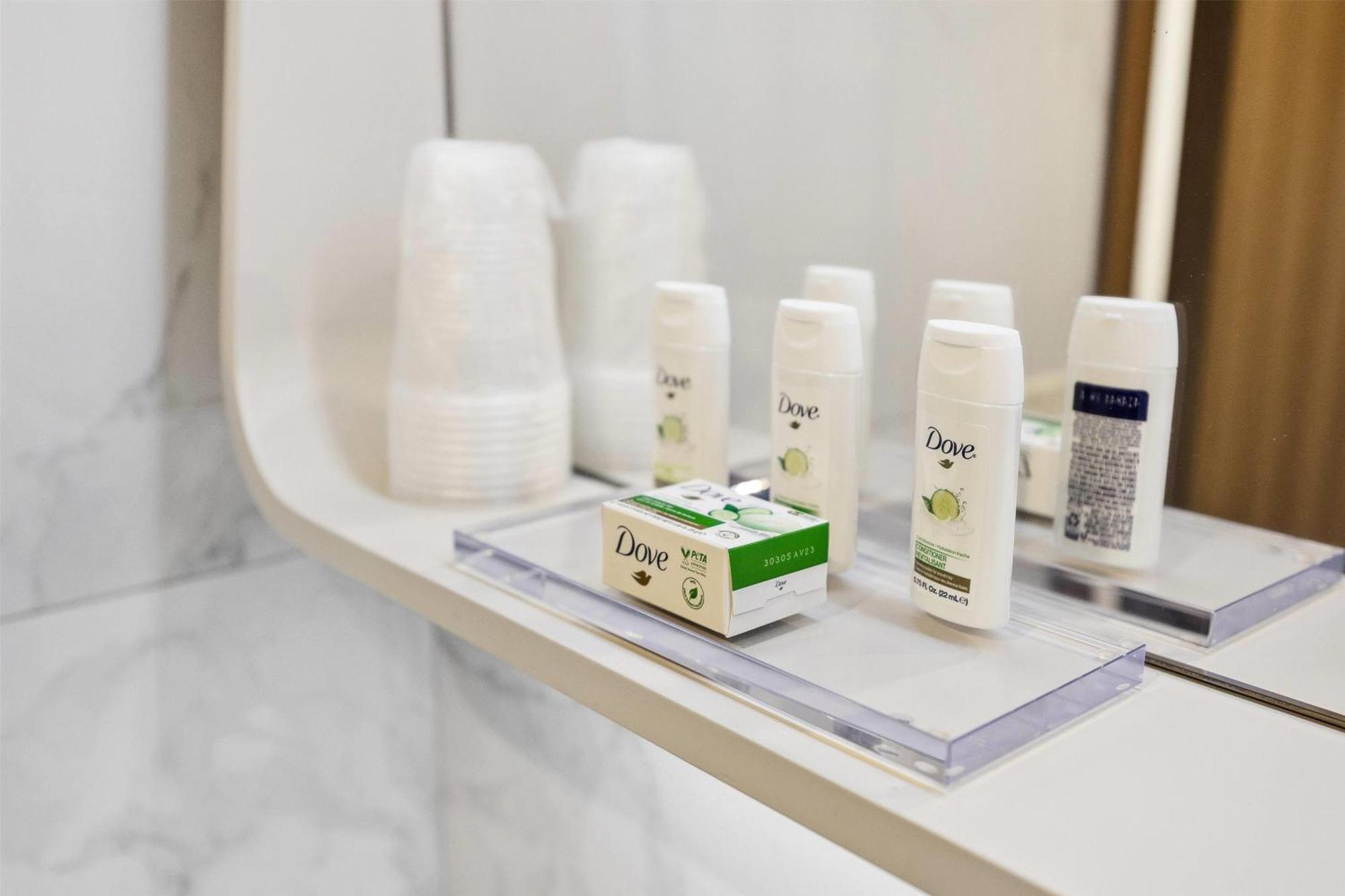 Ramada By Wyndham Flushing Queens 3*