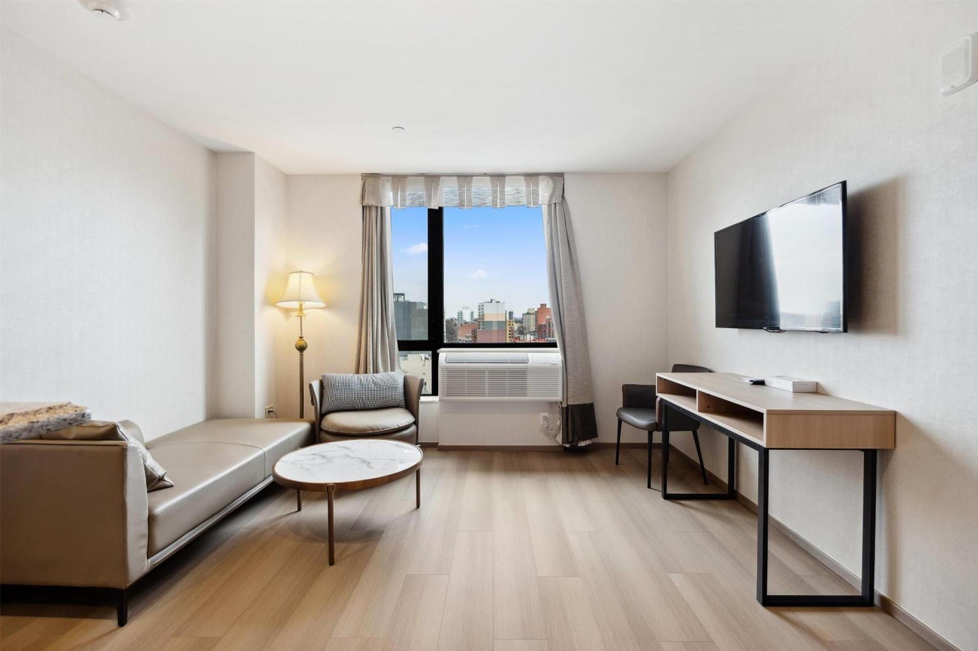 Ramada By Wyndham Flushing Queens Hotel New York