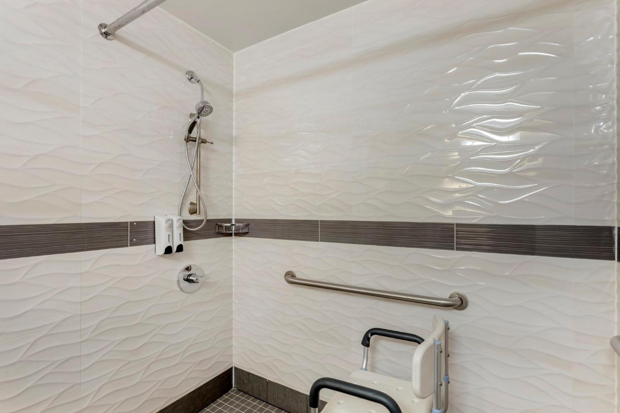 Red Roof Brooklyn - Flatbush Ave Hotel