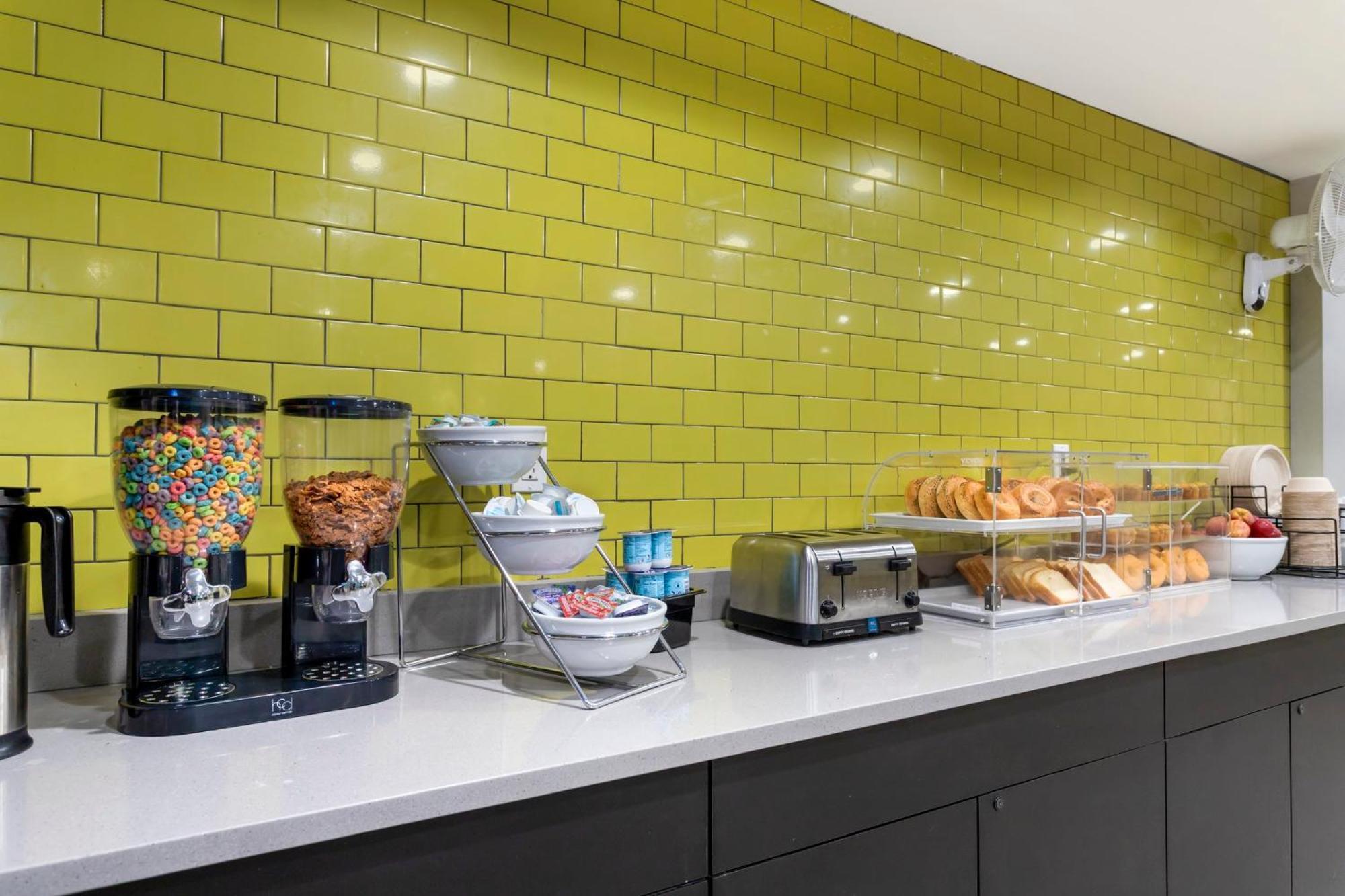 Red Roof Brooklyn - Flatbush Ave Hotel 3*