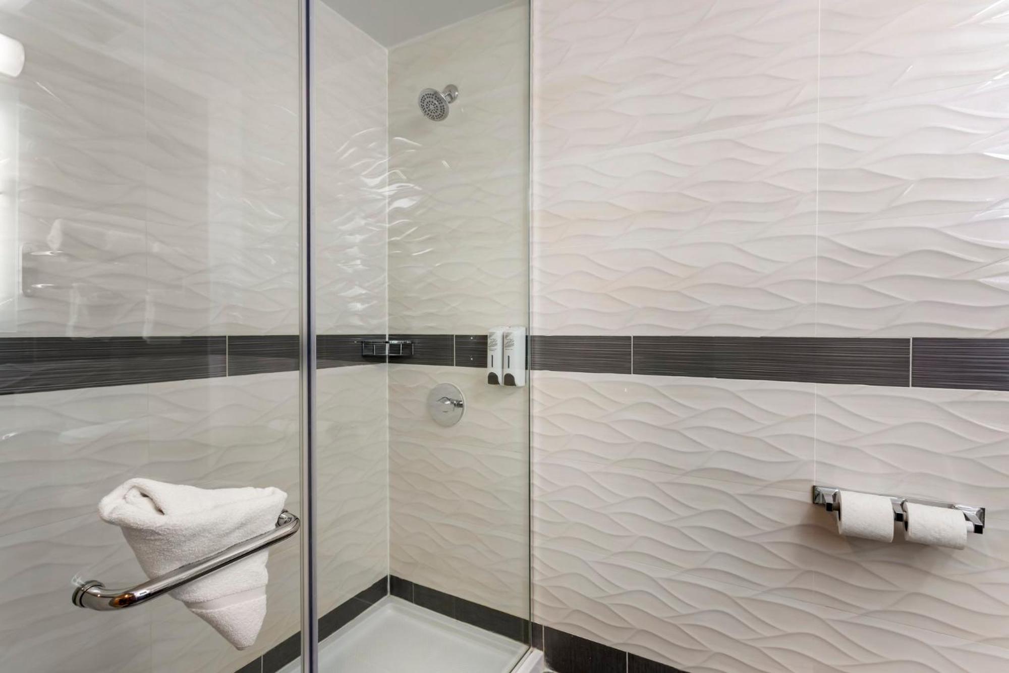 Red Roof Brooklyn - Flatbush Ave Hotel