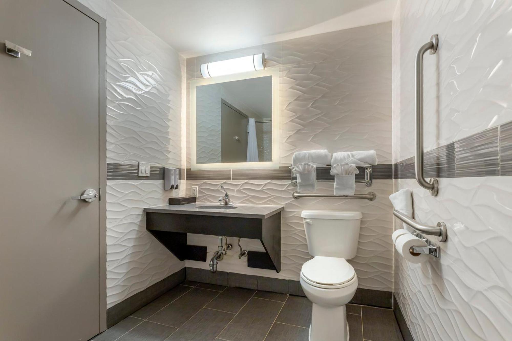 Red Roof Brooklyn - Flatbush Ave Hotel