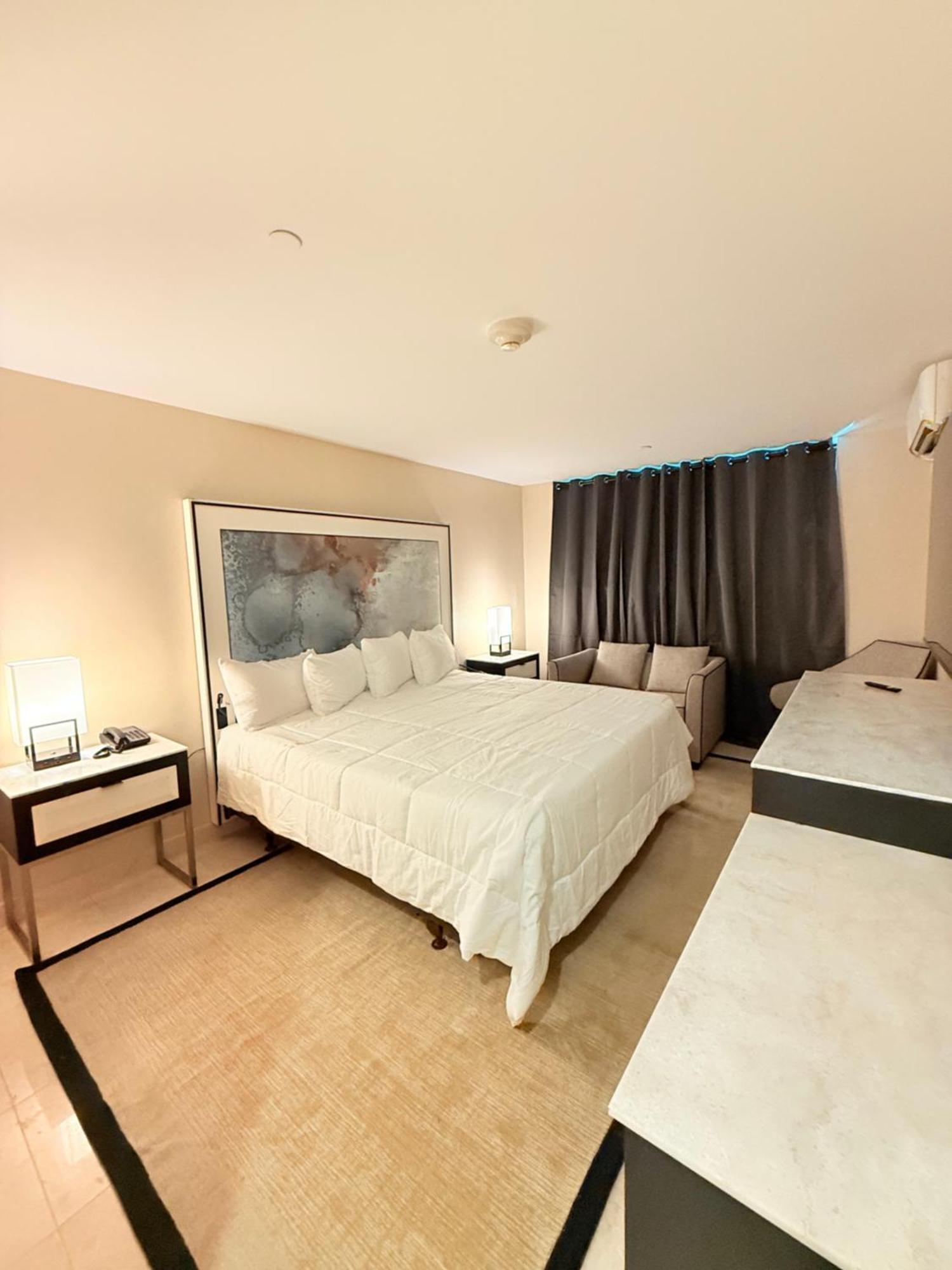 Hotel Nova Bronx New York