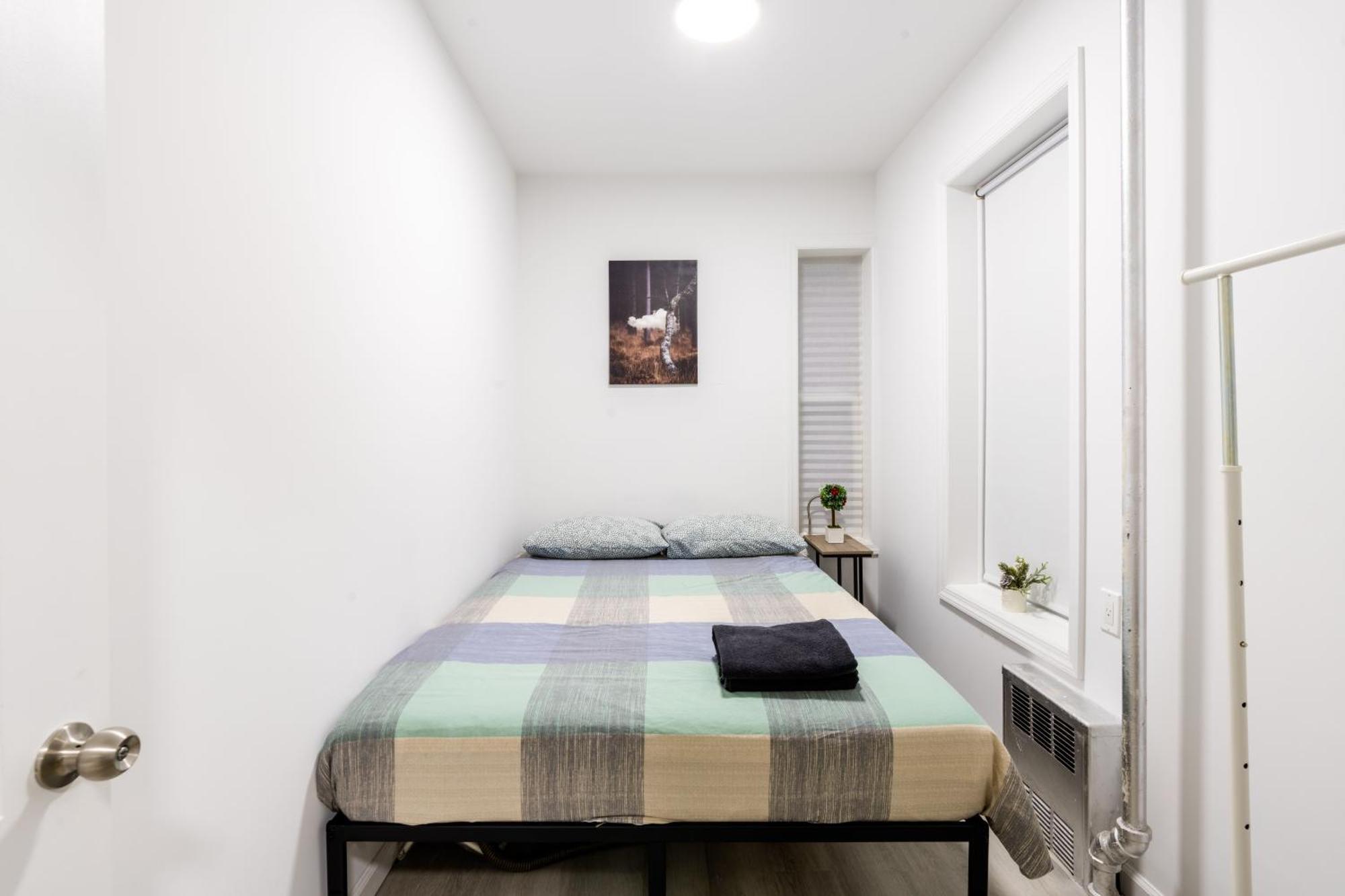 Homelike In The Heart Of China Town Apartment