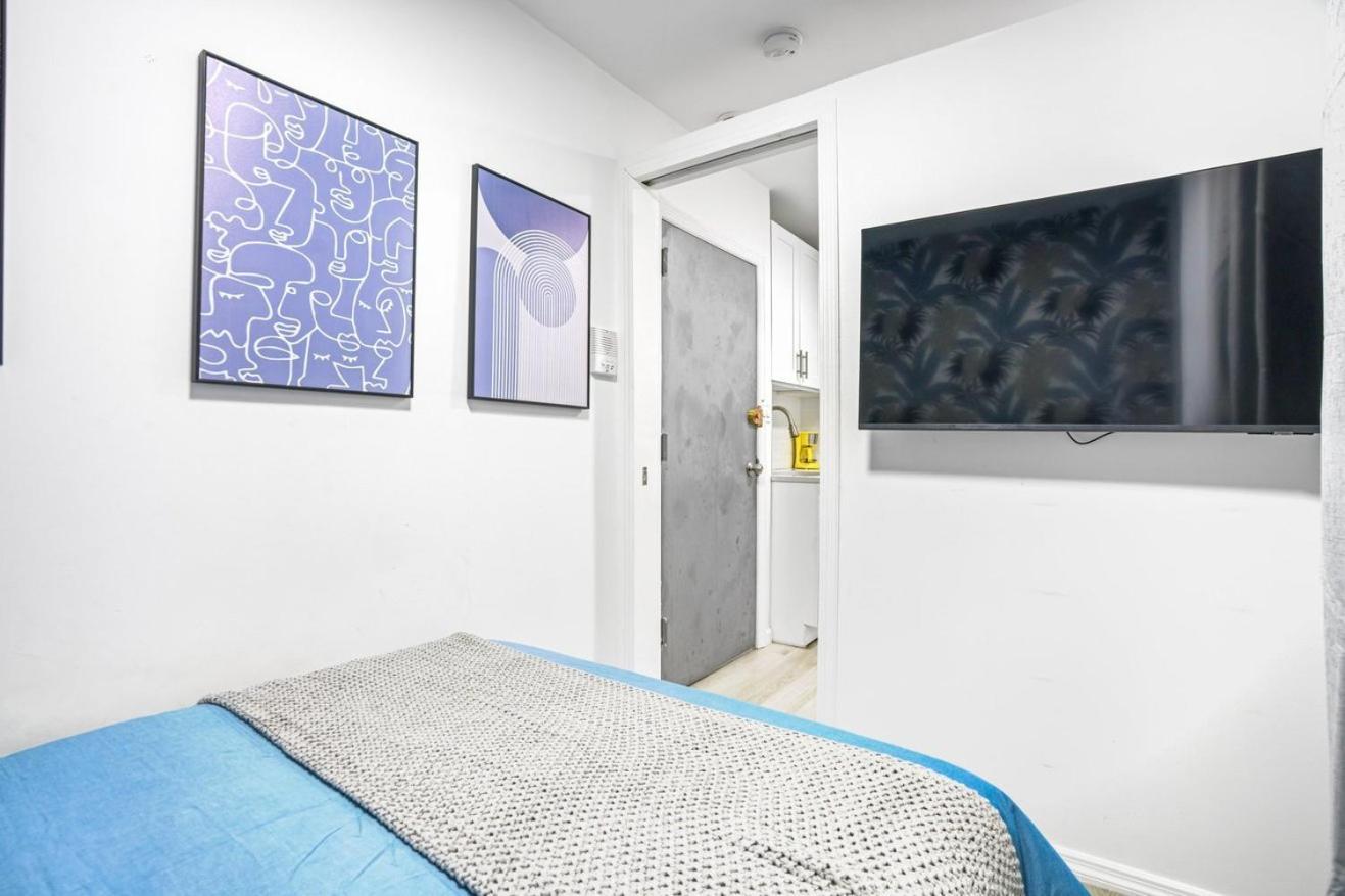Homelike In The Heart Of China Town Apartment