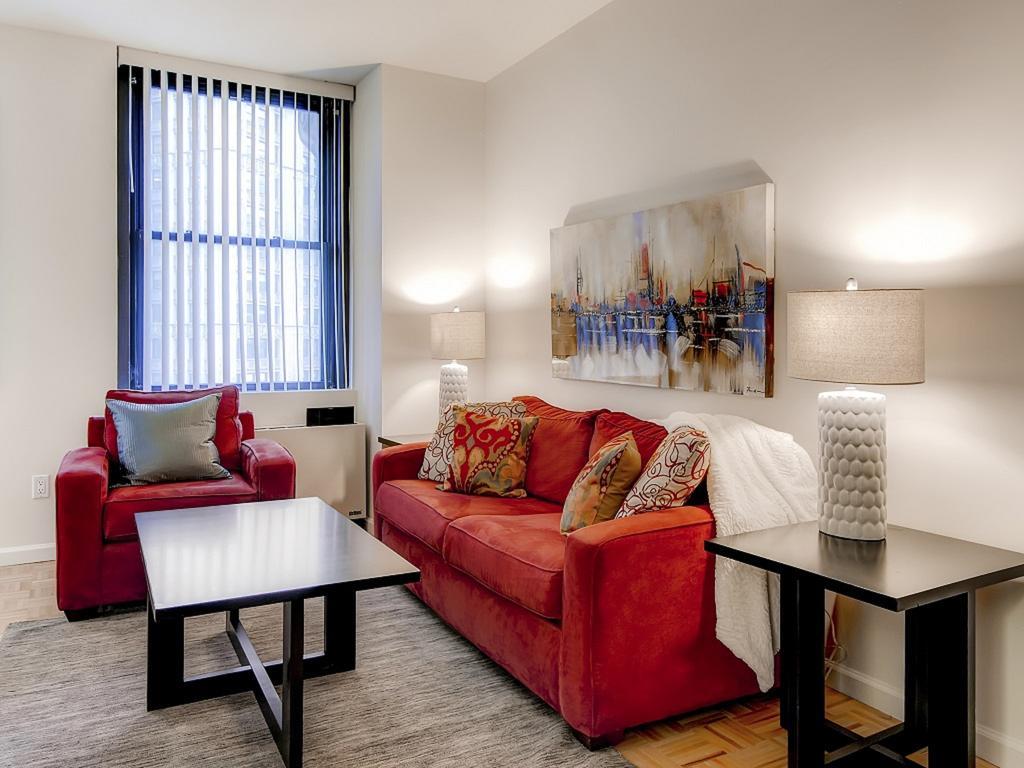 Global Luxury At 15 Park Row New York