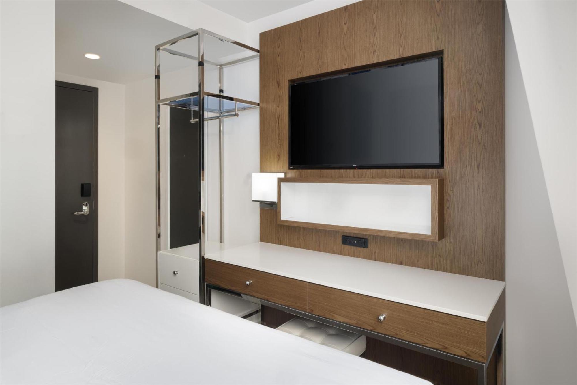 Western Premier Empire State