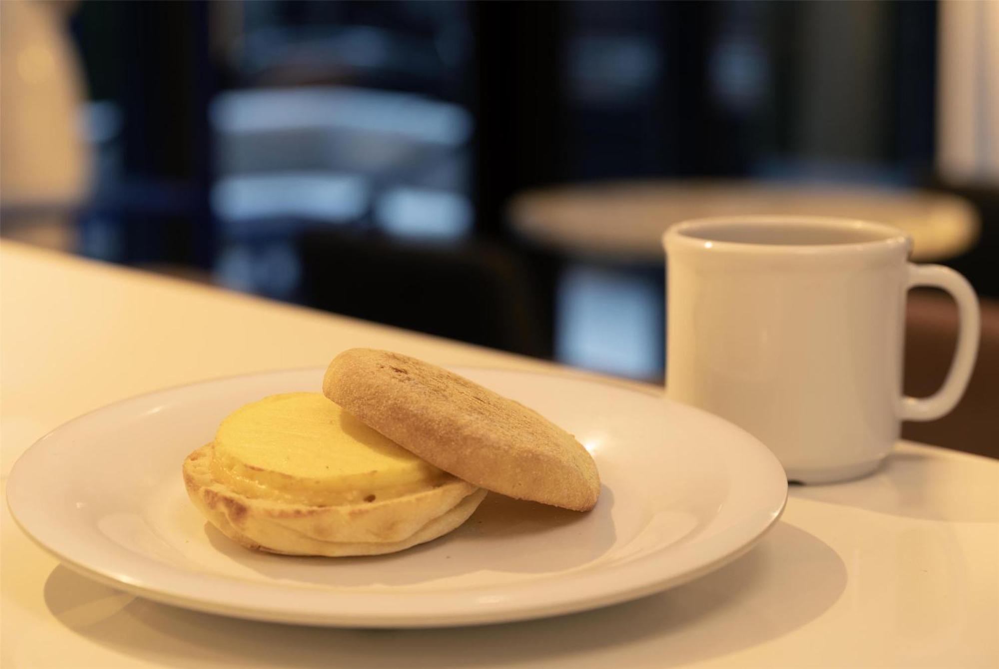 Western Premier Empire State Hotel 3*