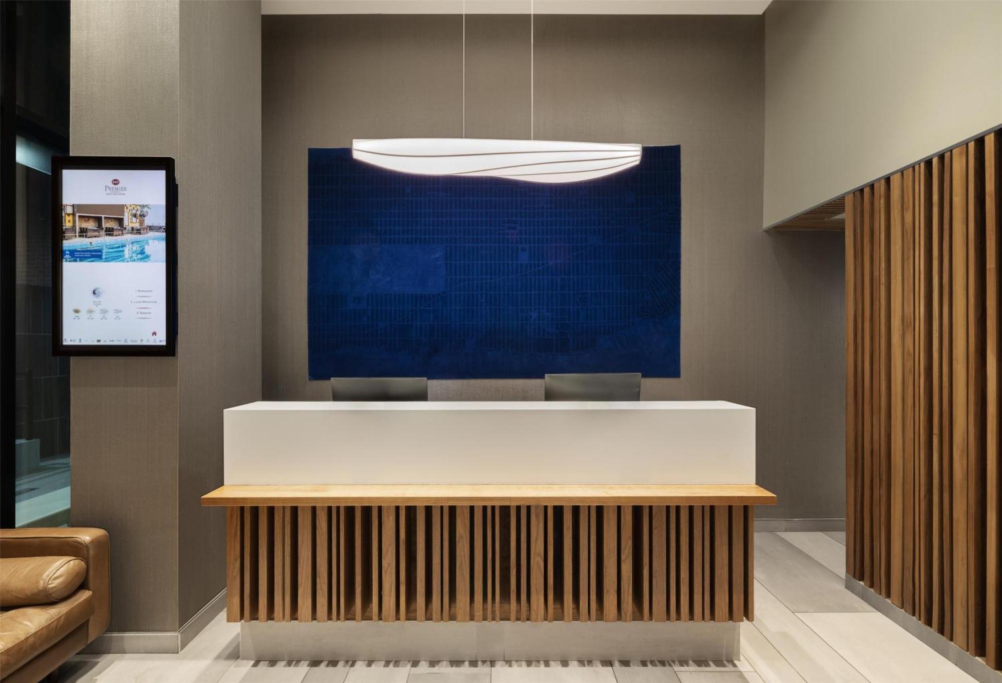 Hotel Western Premier Empire State 3*