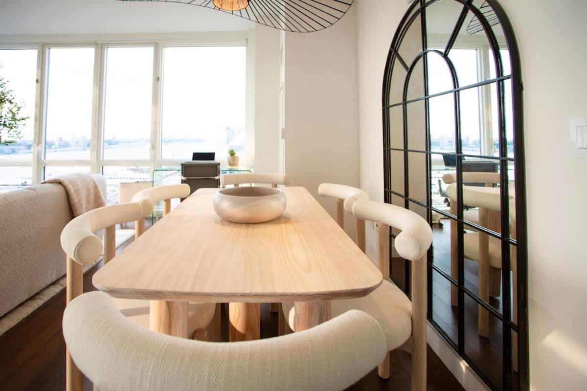 Modern Designer Stunning Hudson Views Corner Unit New York