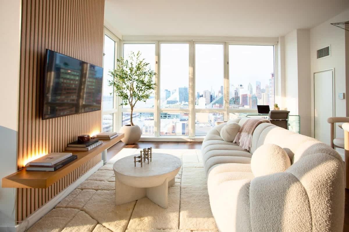 Apartment Modern Designer Stunning Hudson Views Corner Unit