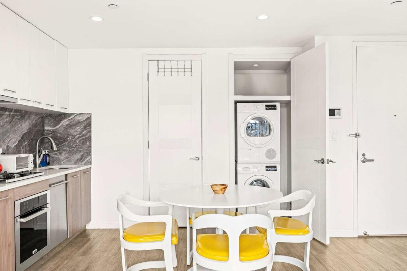 Apartment Space Age Soho Penthouse Private Balcony With Bbq New York