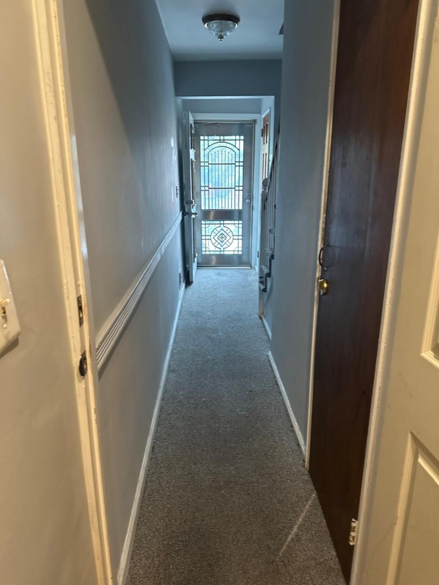 Your Away From ! Unit 2- 1st Floor Apartment