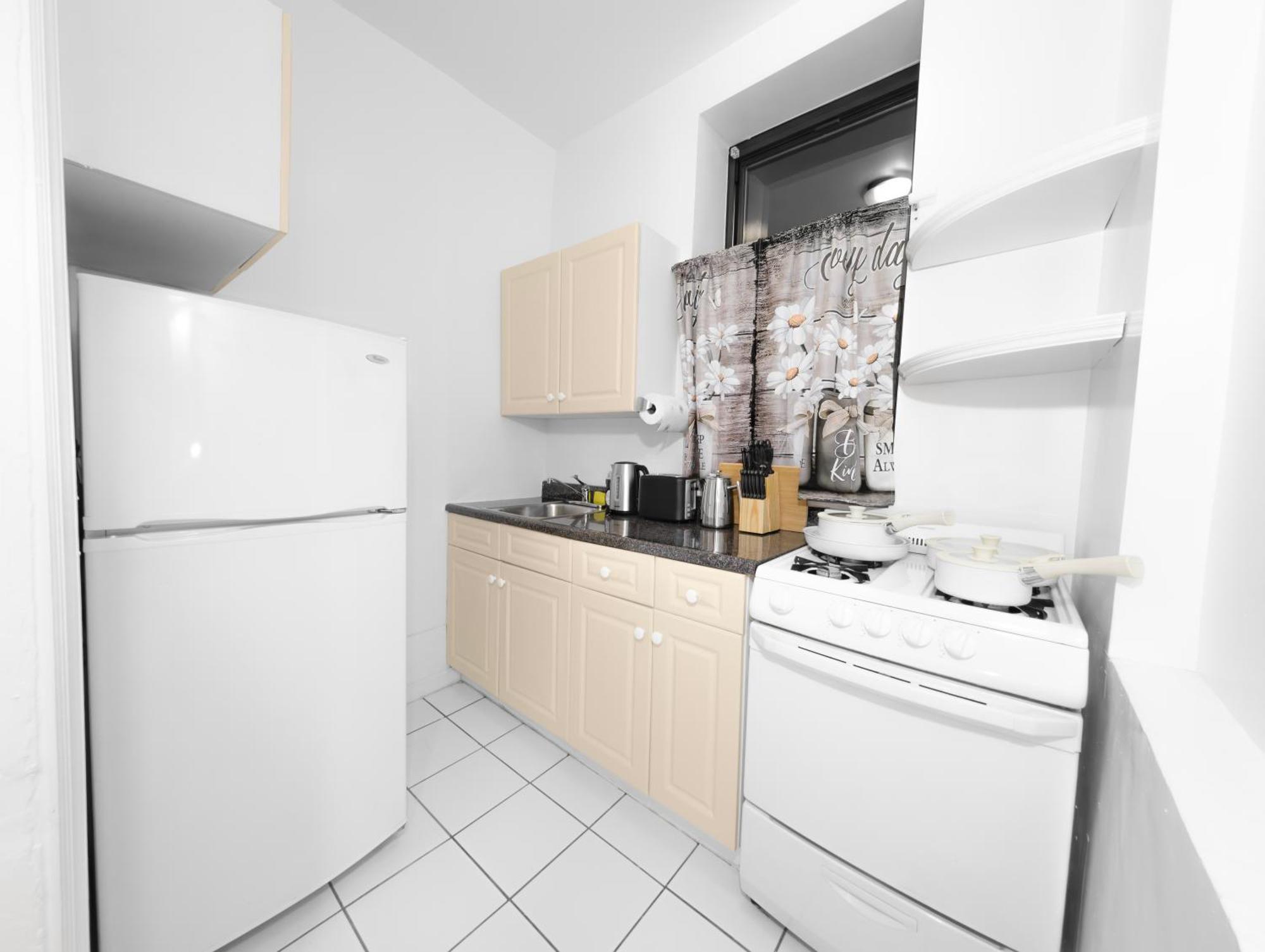 Apartment Midtown3 City-steps To Park, Time Square, Subway New York