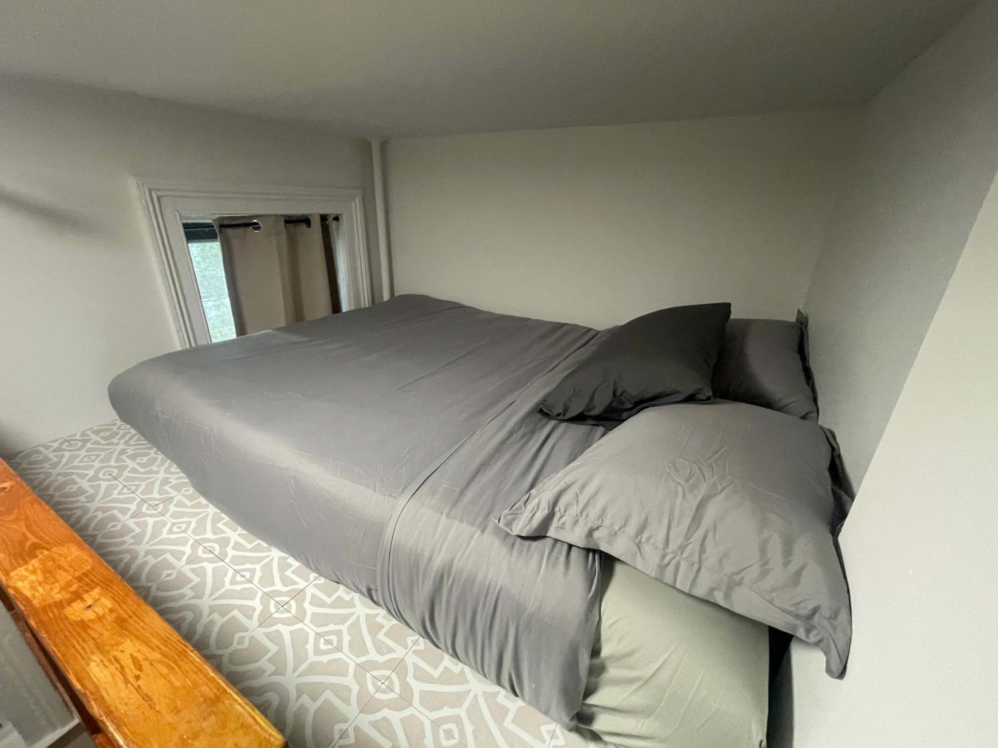 Renovated In Union Square Apartment