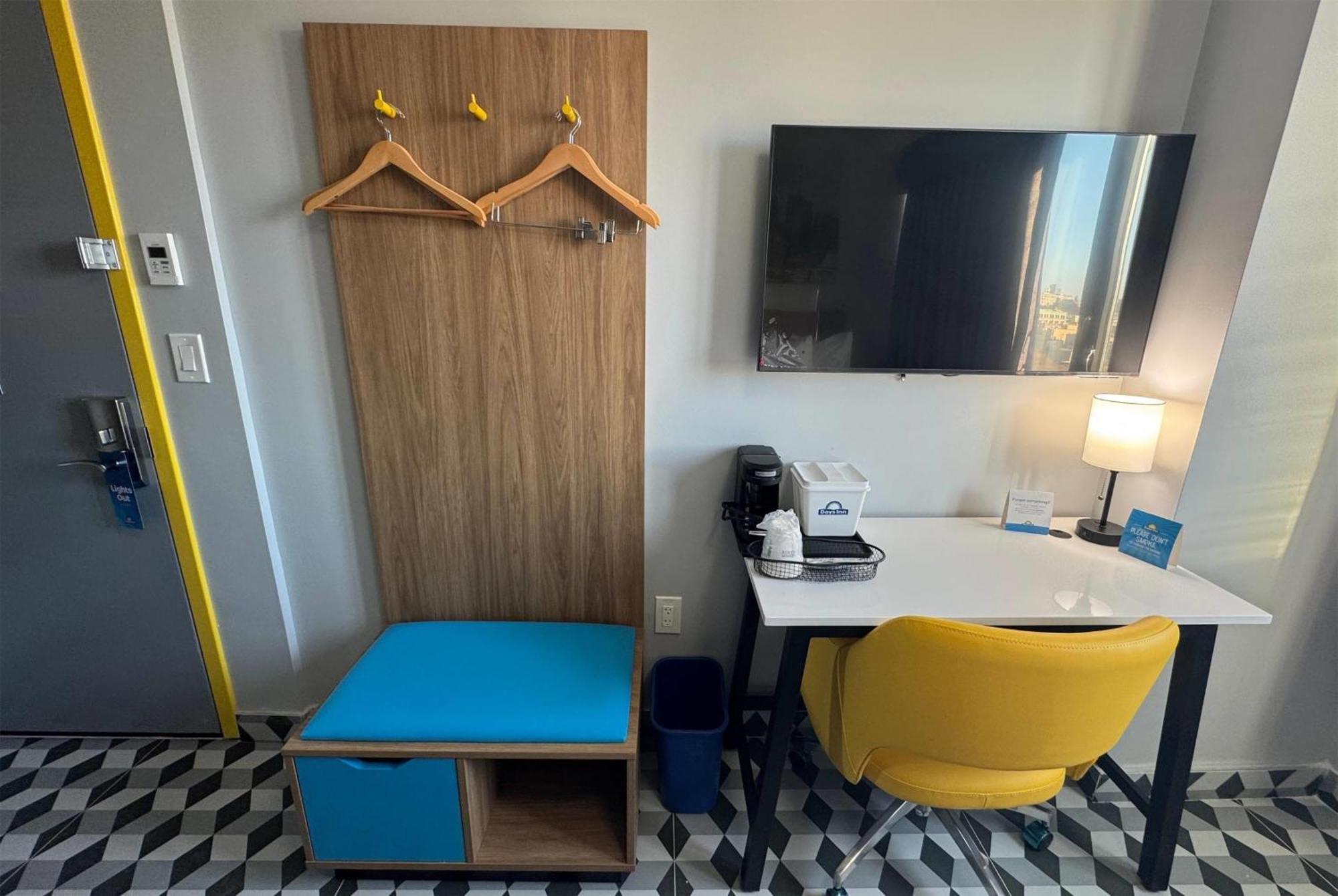 Hotel Days By Wyndham Chinatown 3*