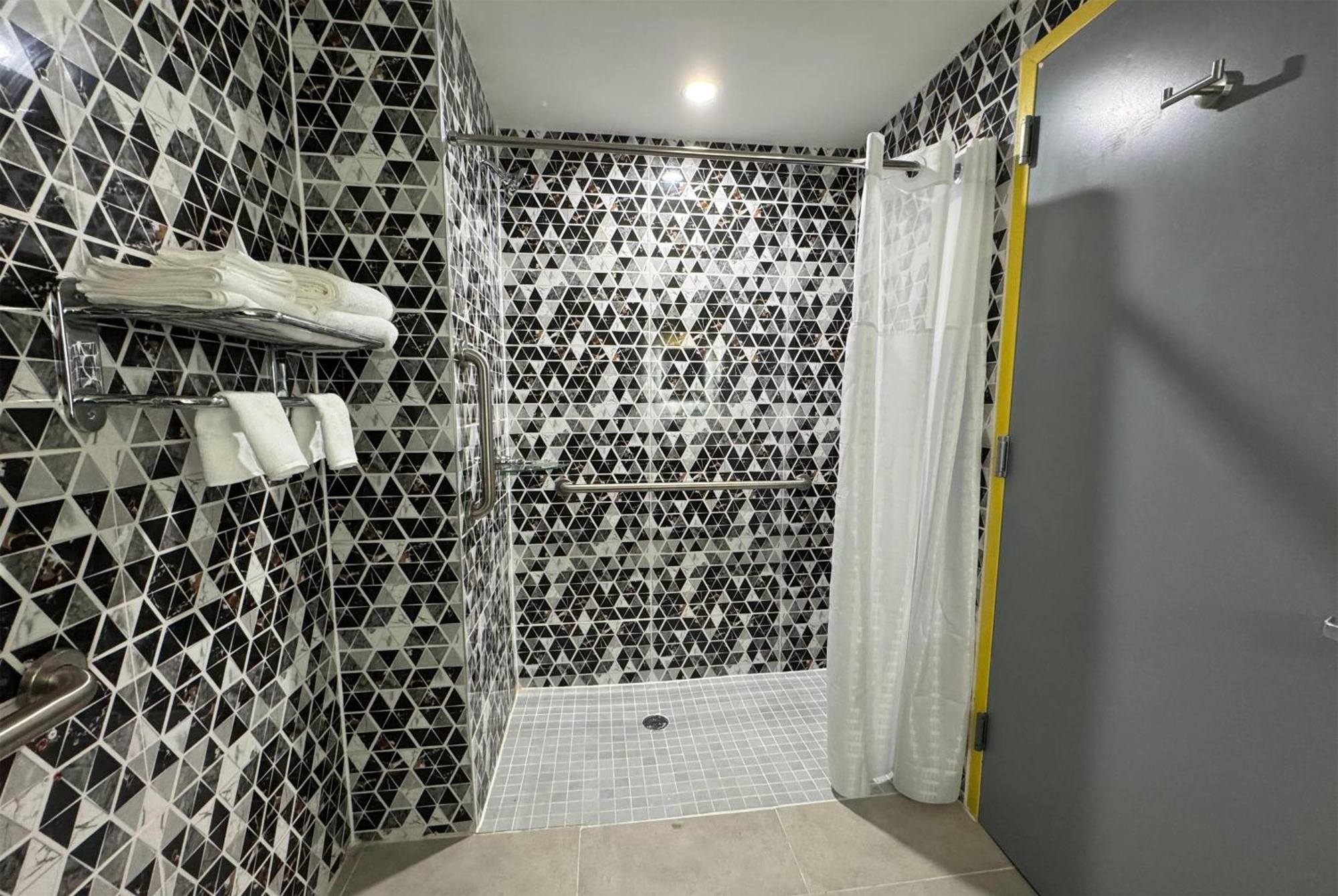 Hotel Days By Wyndham Chinatown New York