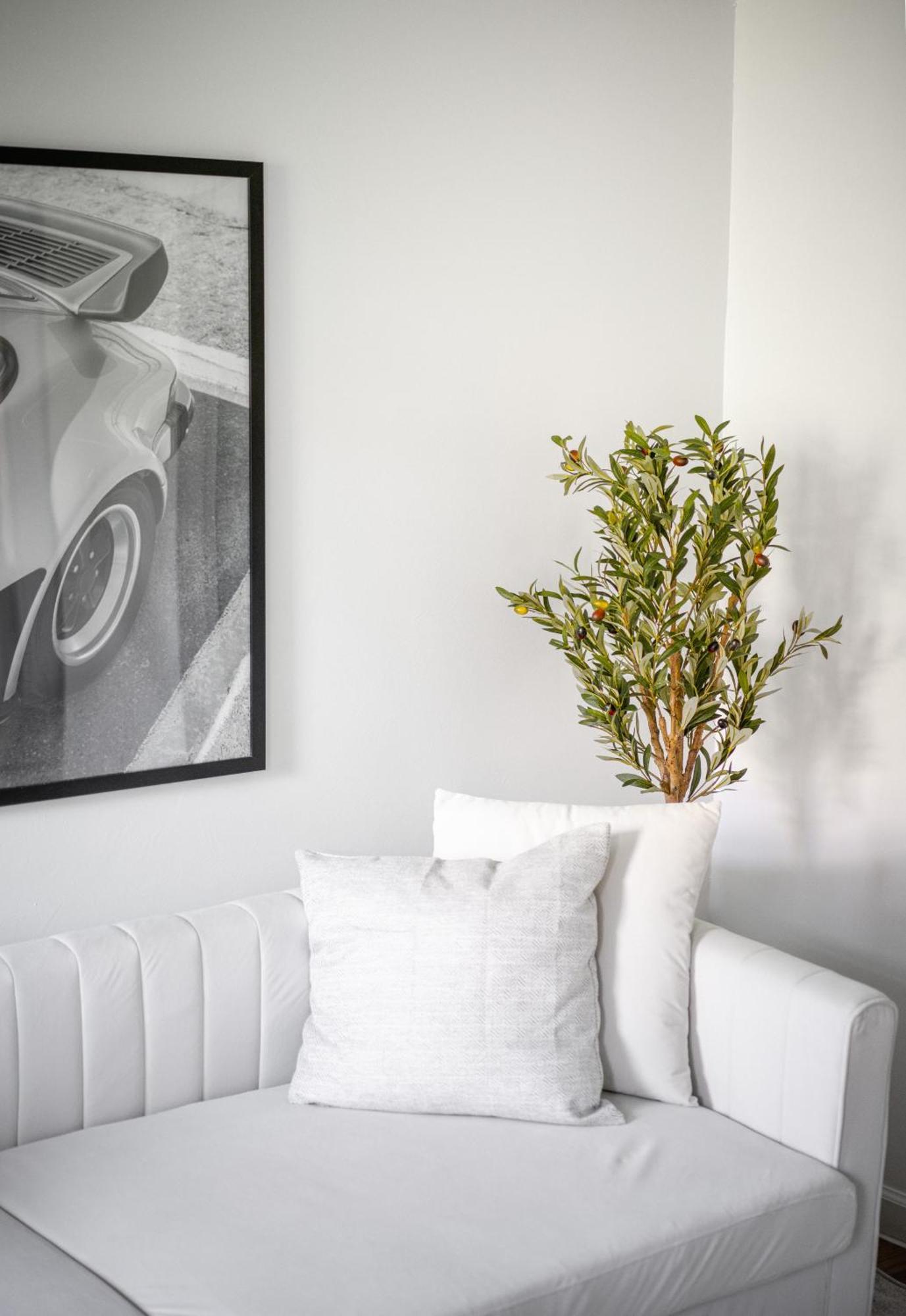 Bright 1br Escape In Lower East Side Nyc * New York