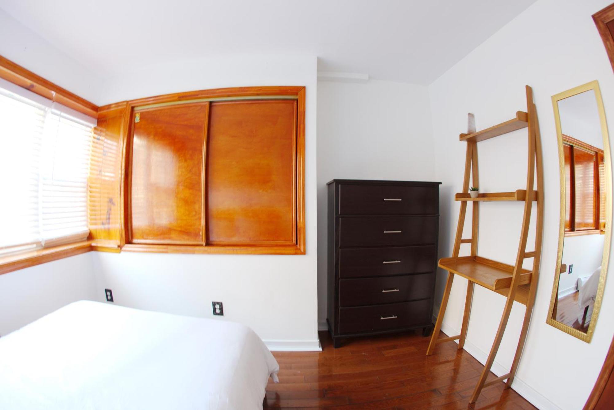 Family-friendly 3 Bedroom In Nyc! Apartment New York