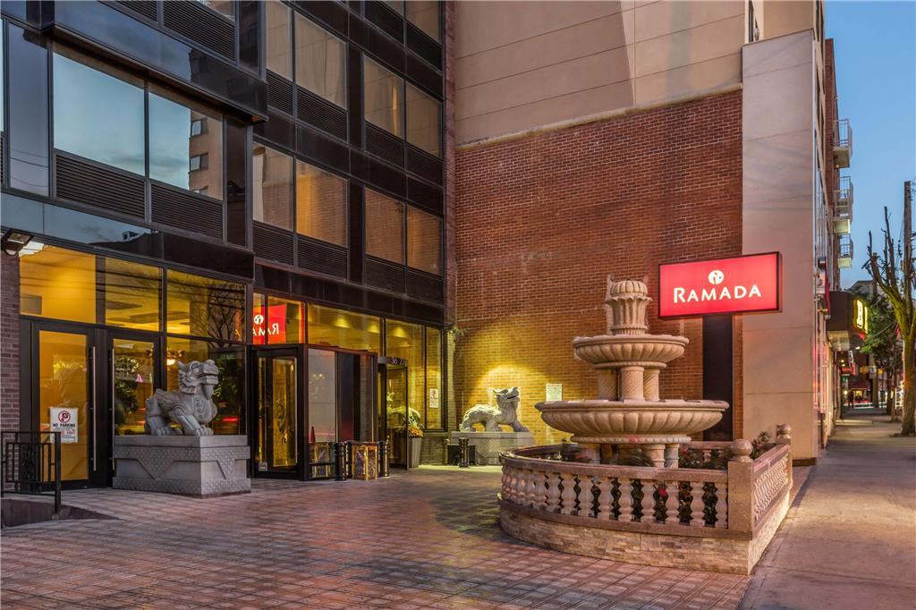 Ramada By Wyndham Flushing Queens Hotel