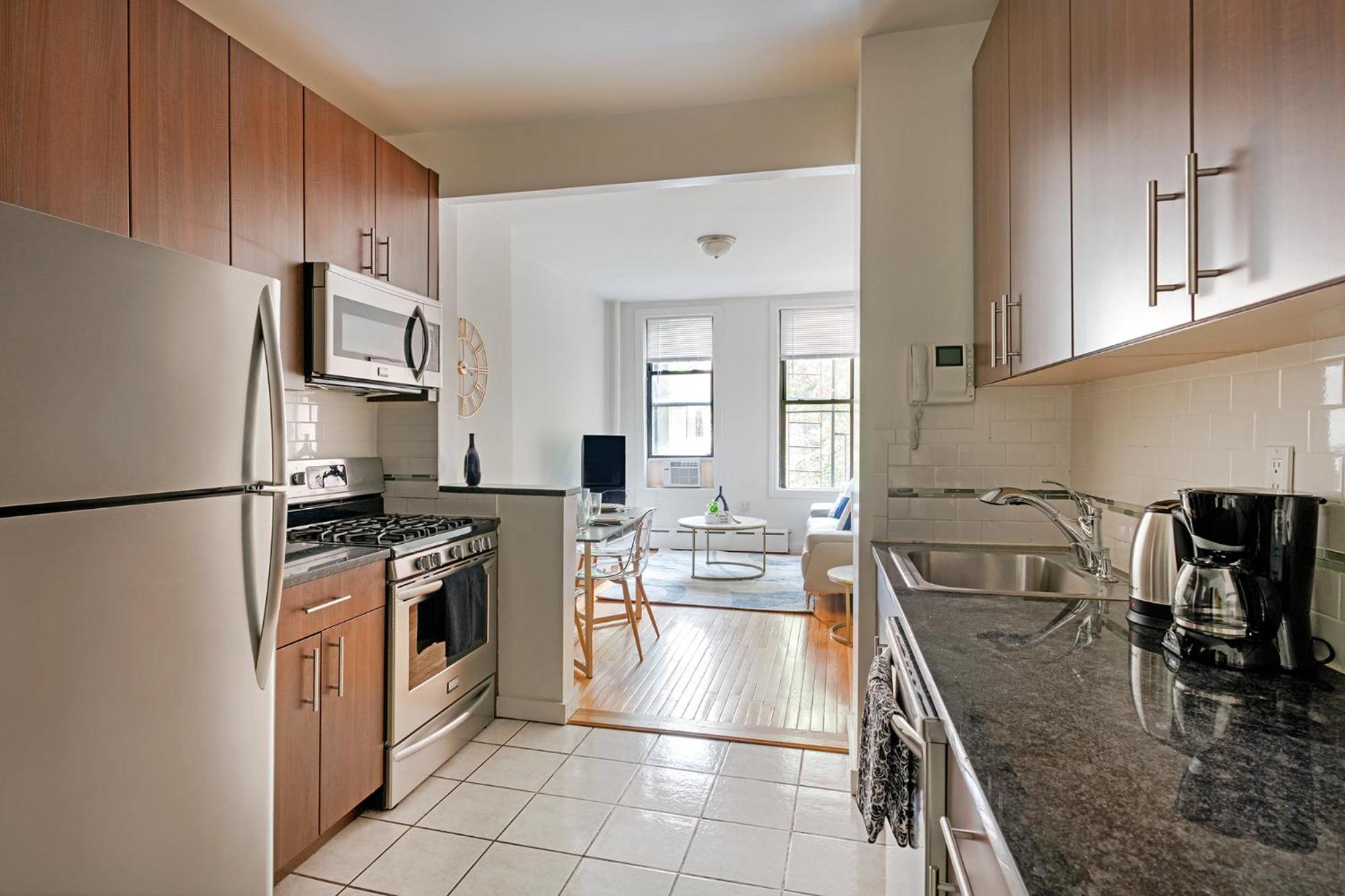 Prime Upper West Side Location 1 Bedroom *