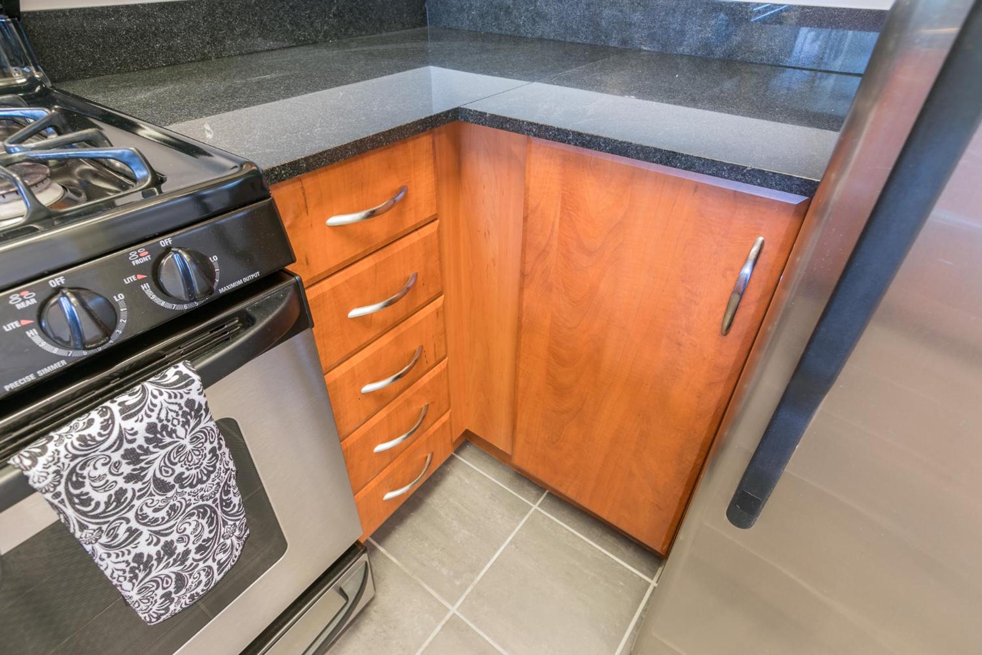 Beautiful 1 Bed Fully Furnished * New York