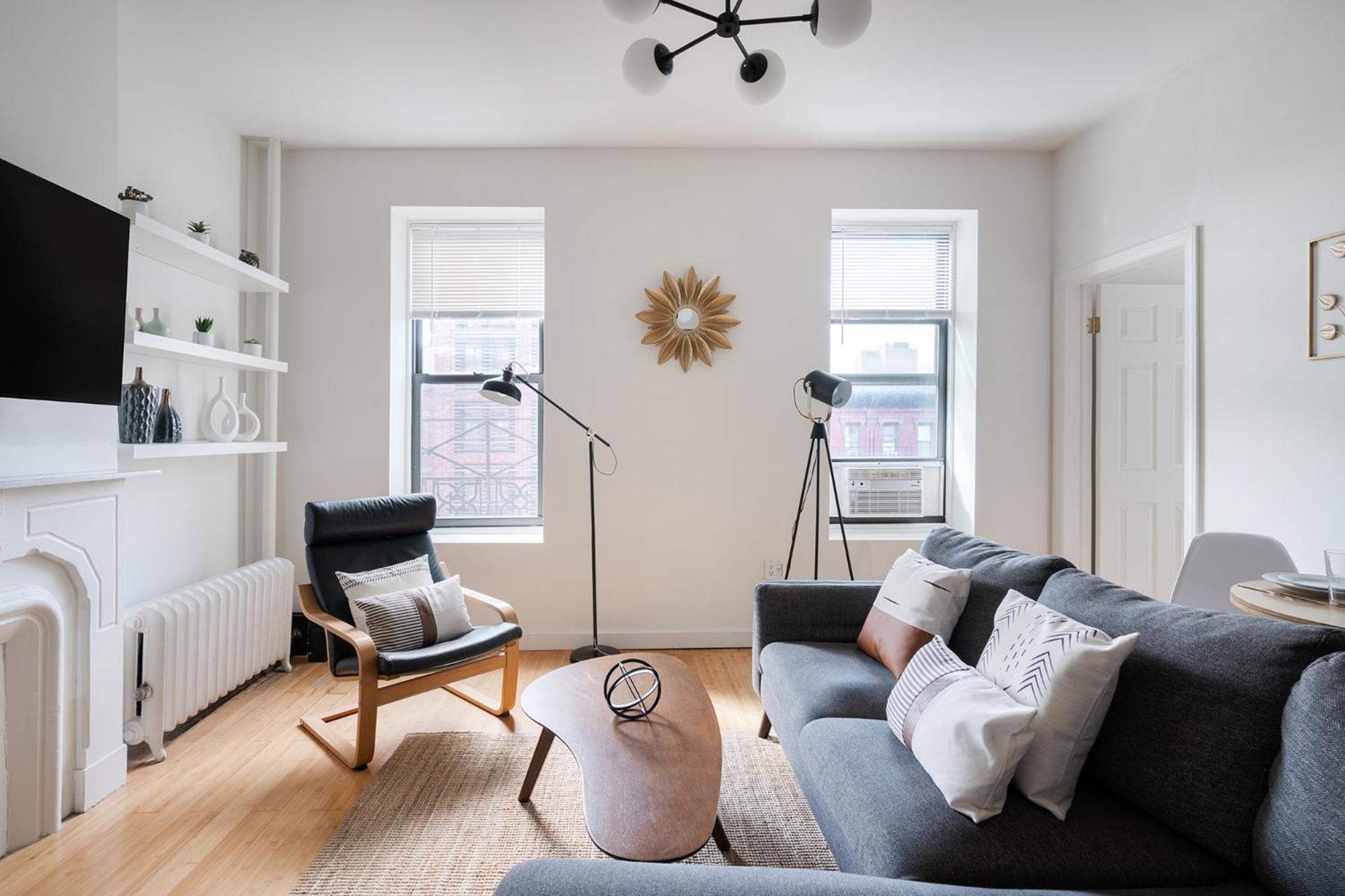 Beautiful 3 Bedroom Unit In Prime Location Apartment New York