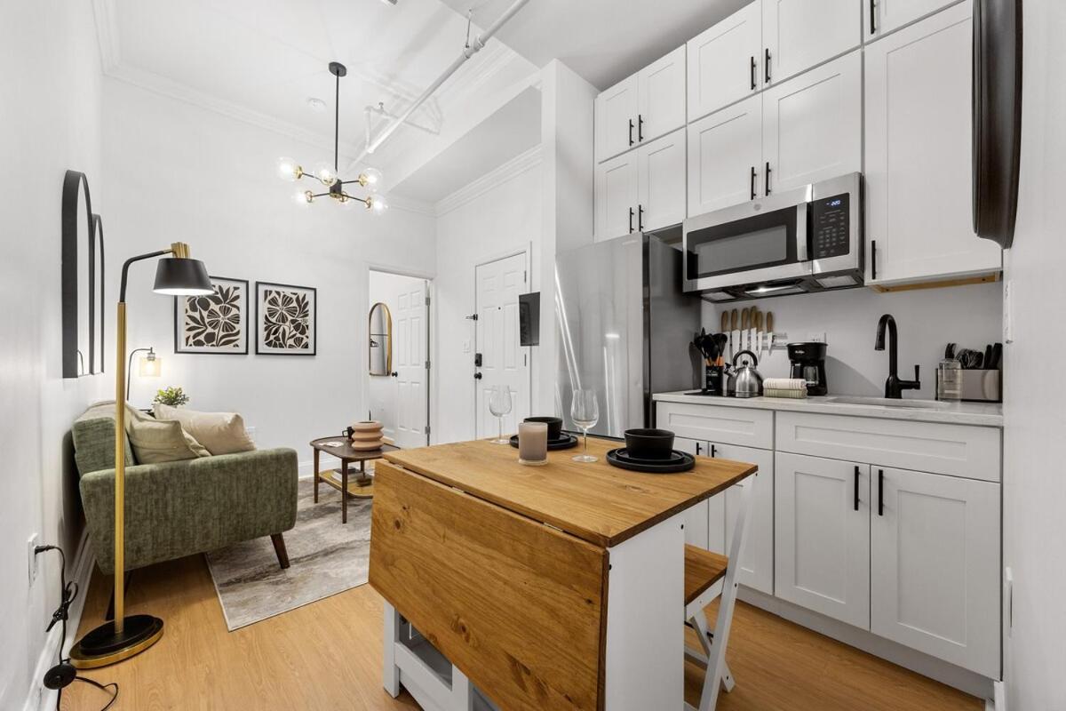 2br And 2ba In Historic Brownstone Near Subway