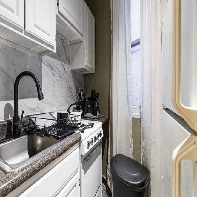 Park West Furnished 1 Bedroom Apartment New York