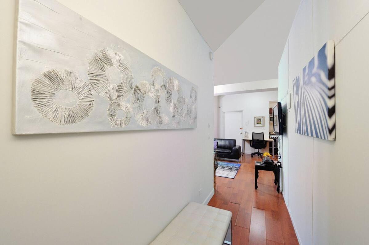 Four Bedroom Prime Furnished Apartment New York