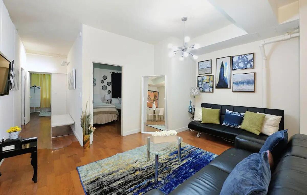 Apartment Four Bedroom Prime Furnished New York