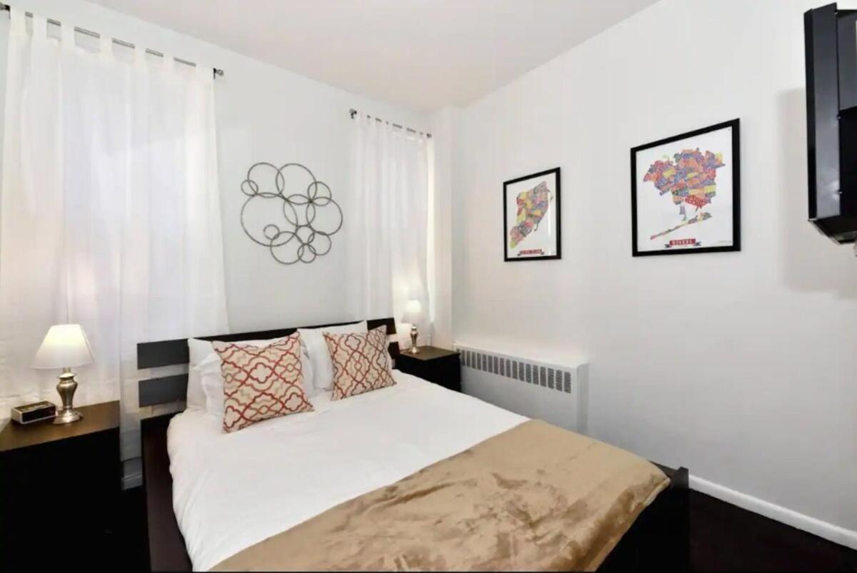 Apartment Furnished 2 Bedroom Midtown West Nyc *