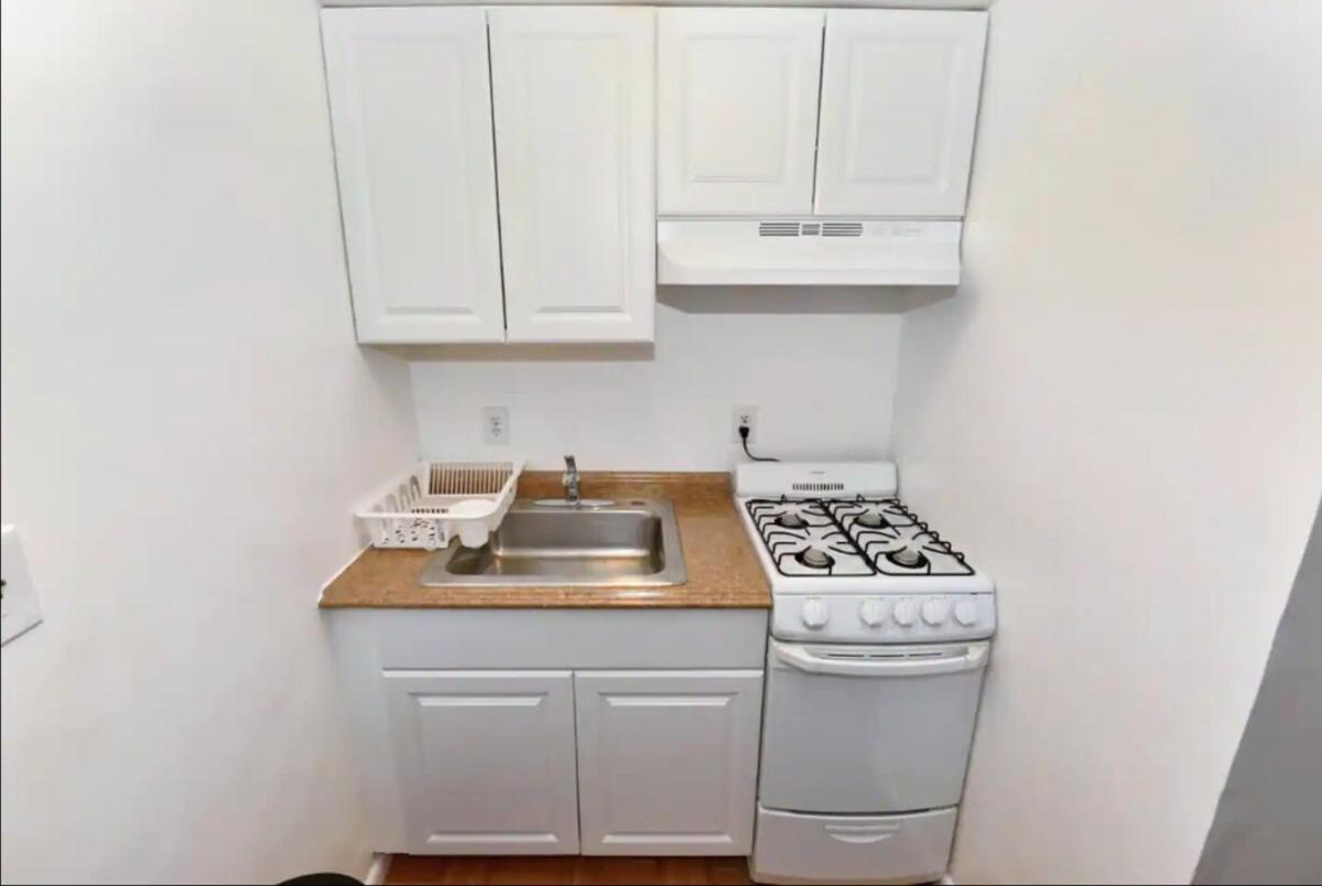 Apartment Furnished 2 Bedroom Midtown West Nyc New York