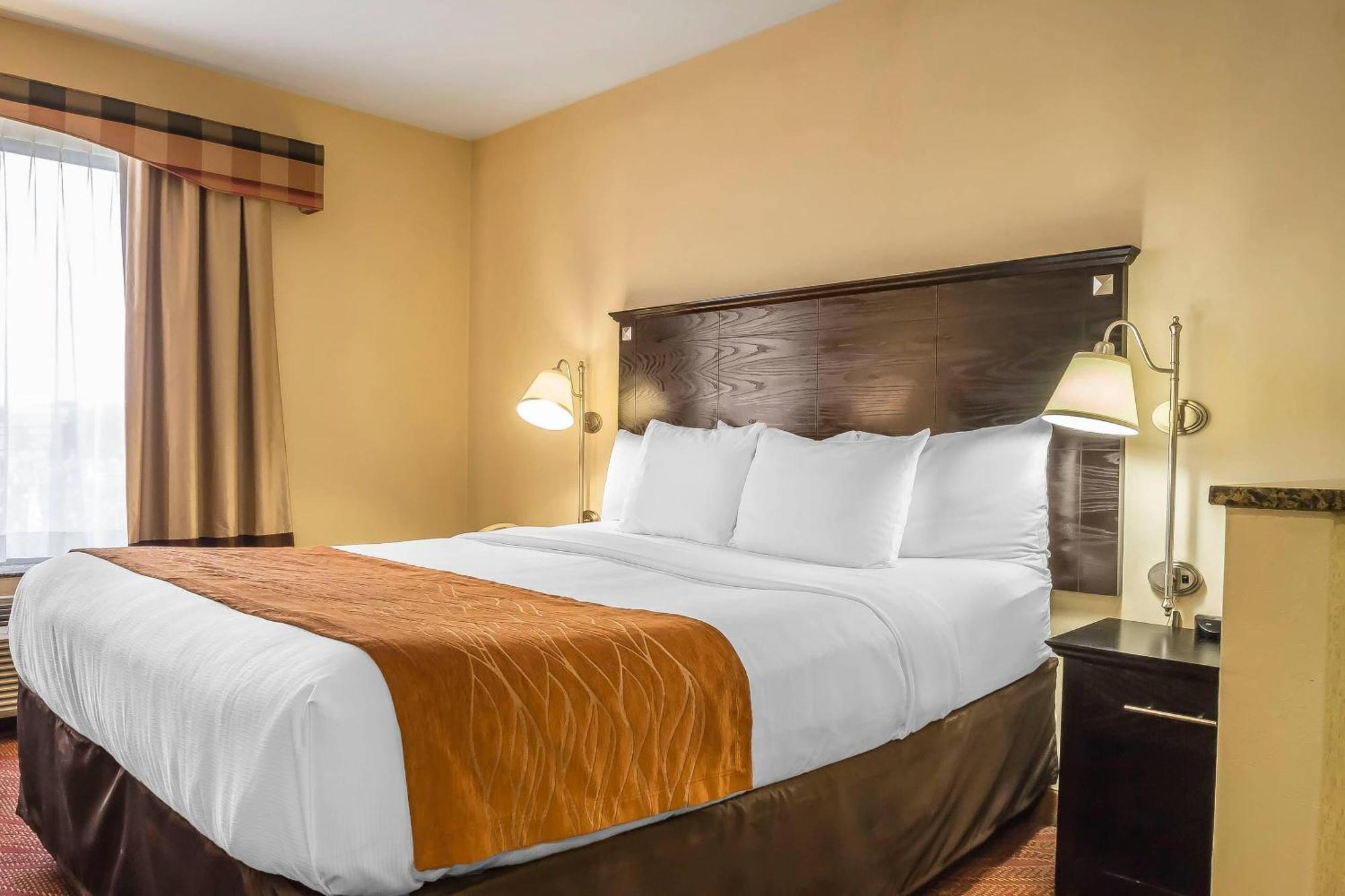 Comfort & Laguardia Airport 3* New York