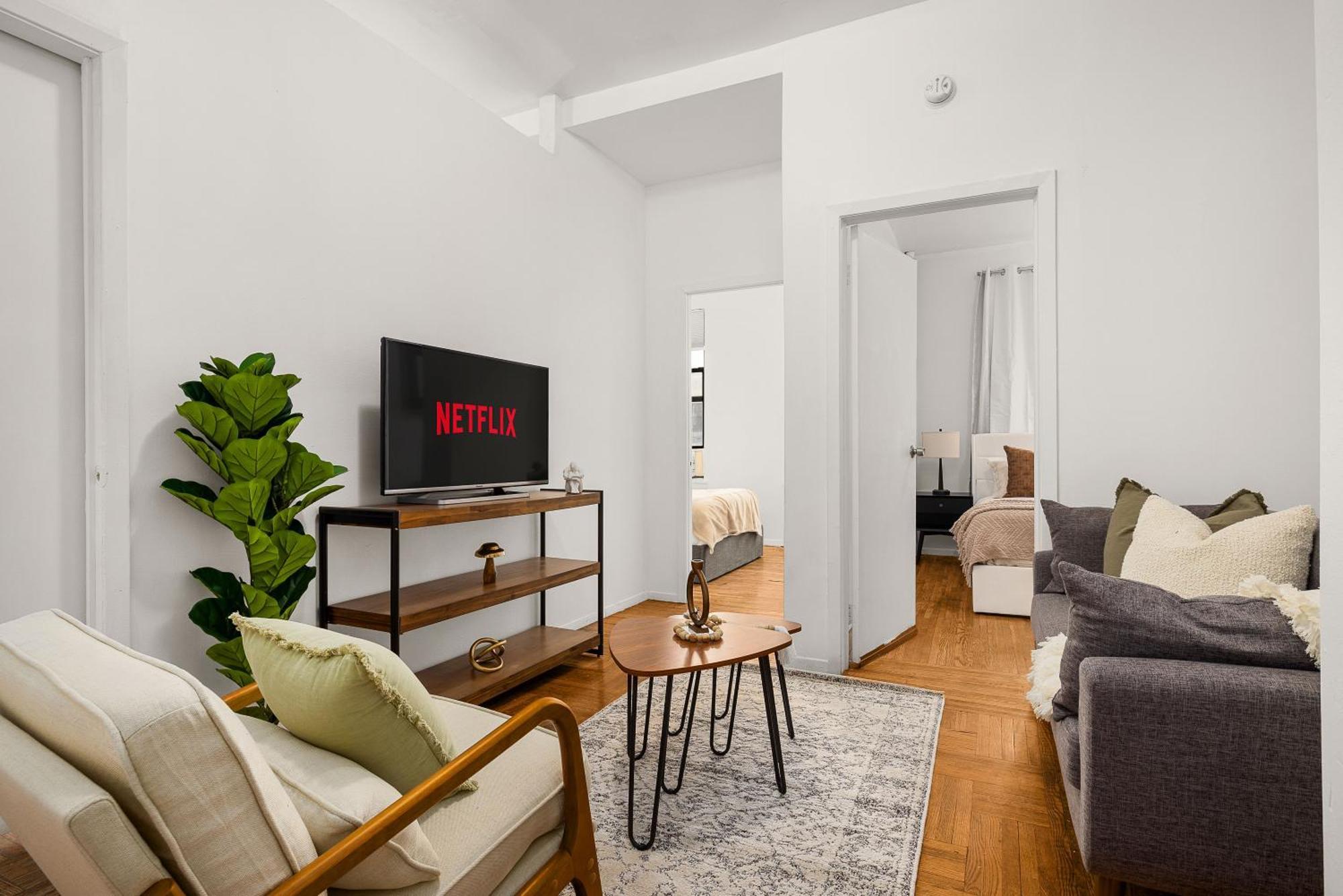 Chic East Village Retreat Comfort In Heart Of Nyc Apartment