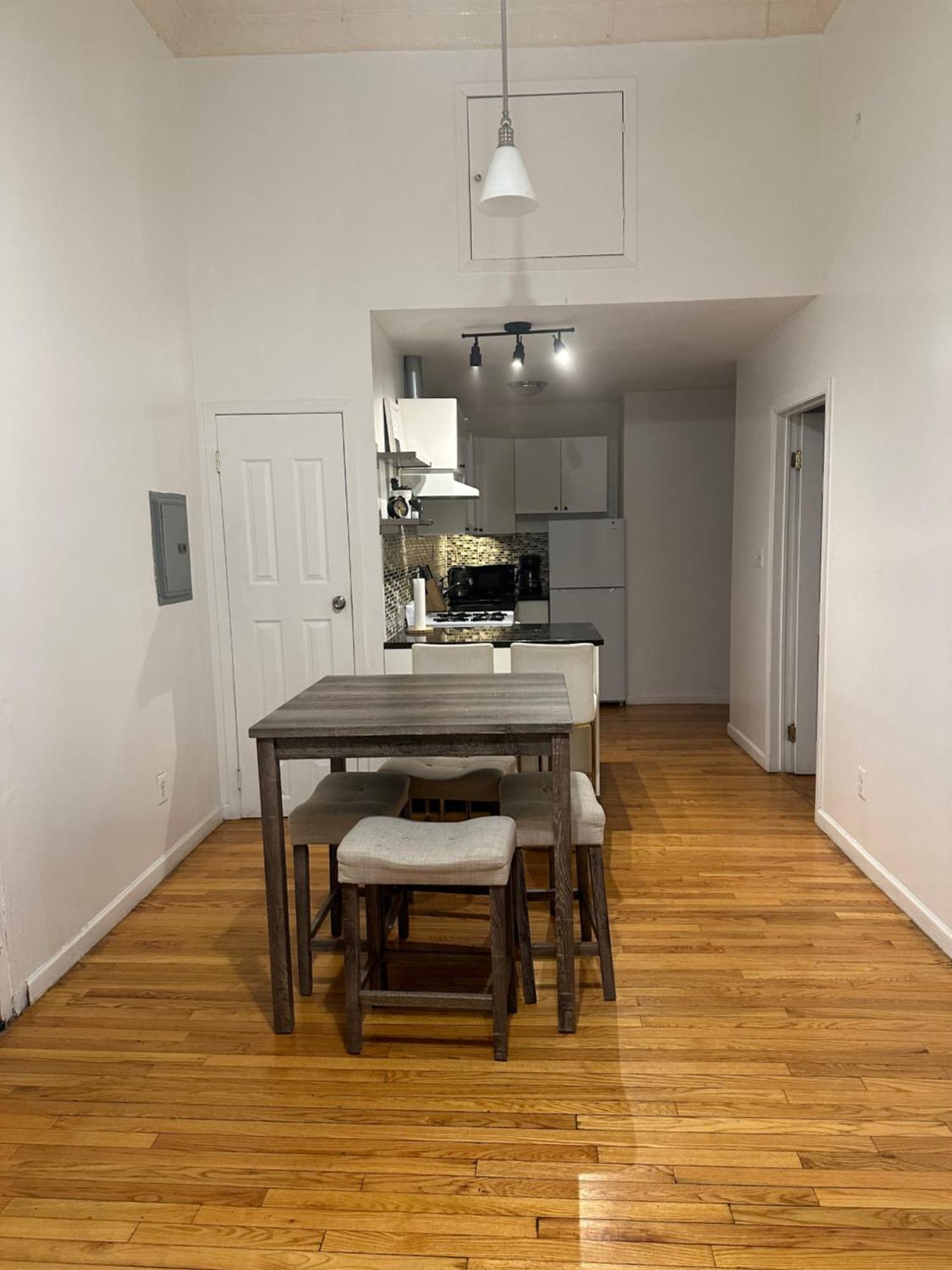 Park Ave Barn Apartment *