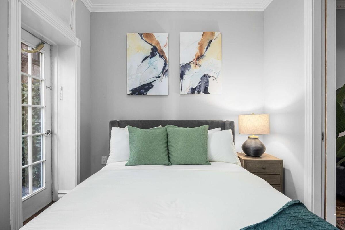 Apartment 2br Lower East Side Family Haven Private Patio New York