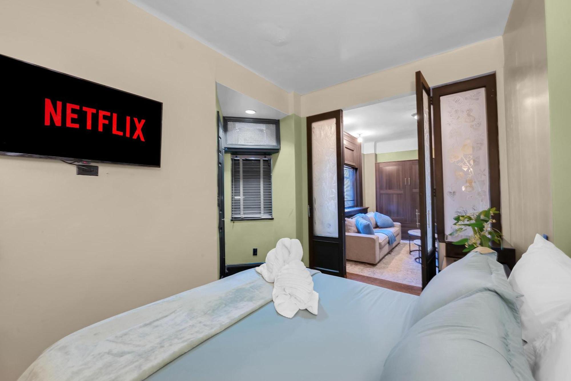 Apartment Centrally Located In Nyc Walk To Time Square *