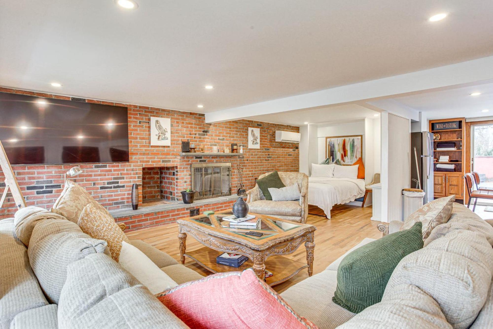 Cozy Valley Stream Studio, 20 Mi To Times Square! * New York