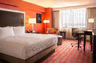 Hotel Doubletree By Hilton New York-laguardia