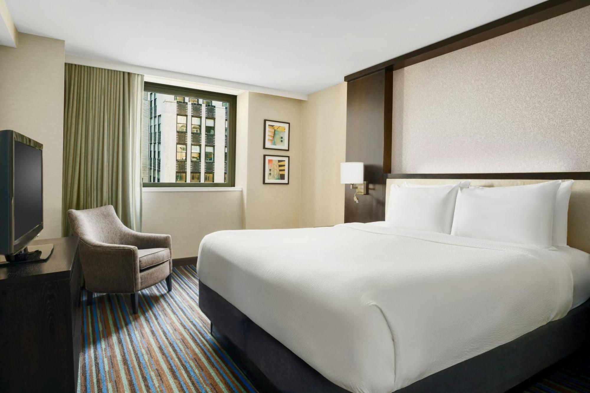 Hotel Courtyard Manhattan/times Square 3*