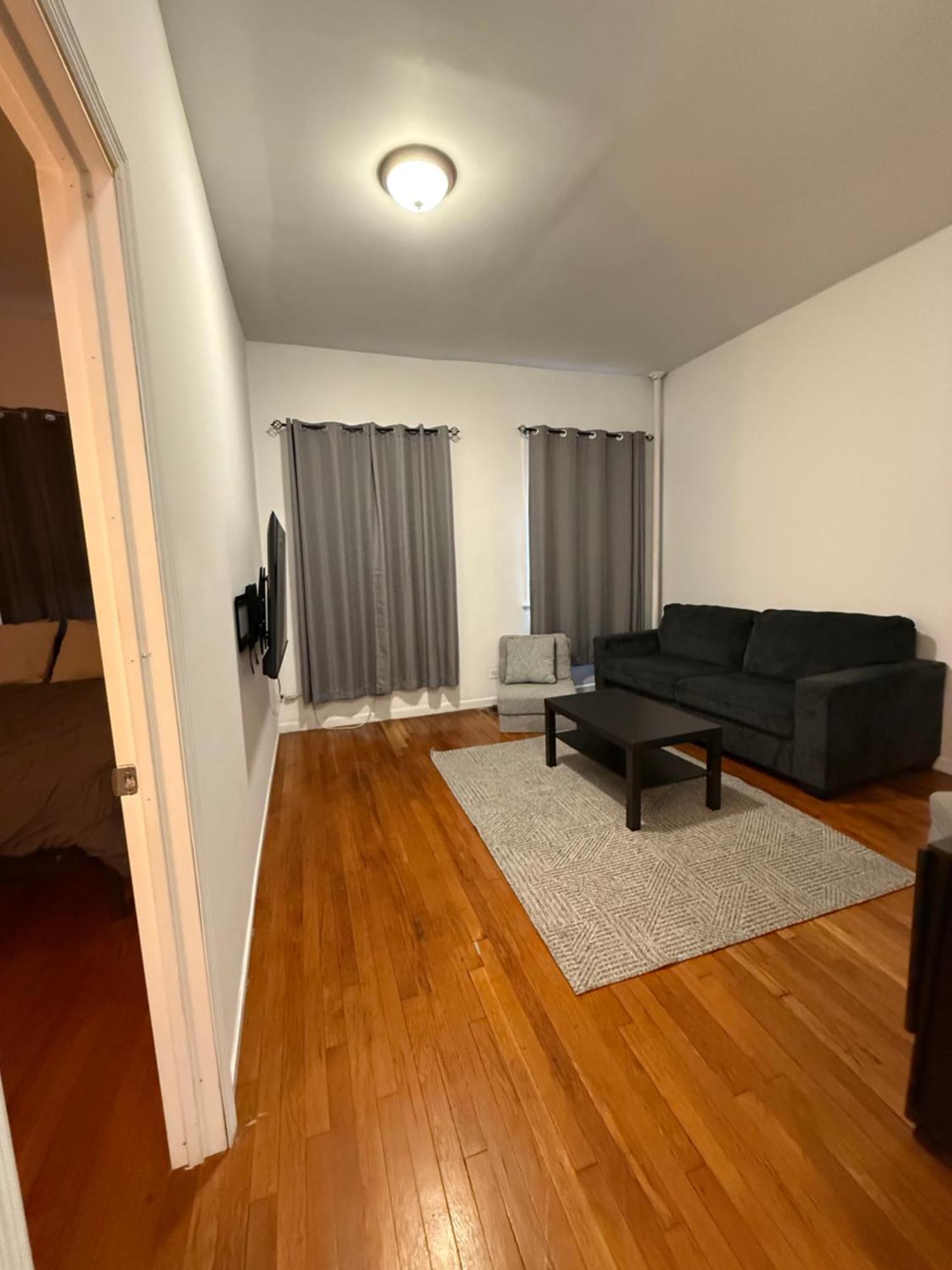 Mid Town East 28th Street Next To Times Square Apartment New York